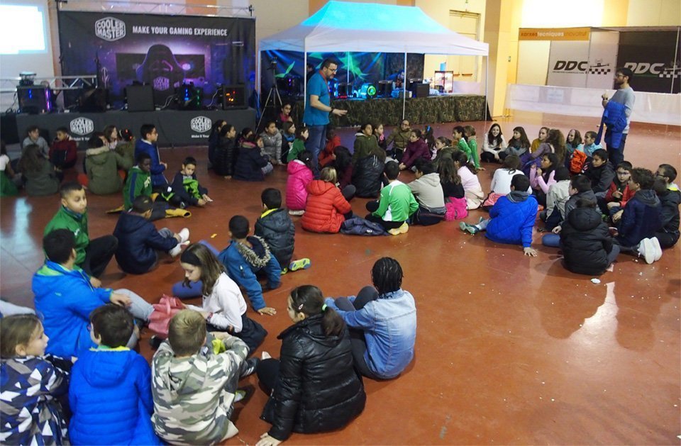 Els escolars que van participar en el MLP Kids