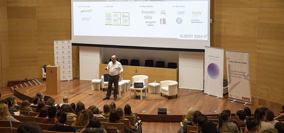Albert Ribera en la seva intervenció en la Jornada Emprèn amb Talent