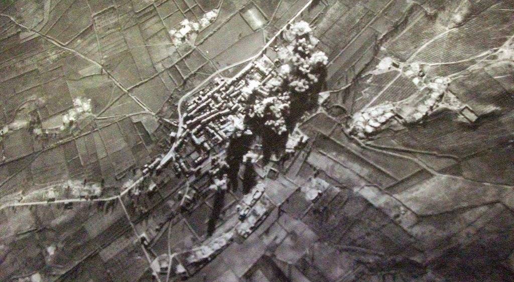 Bombardeig Italia Bell-lloc (2)