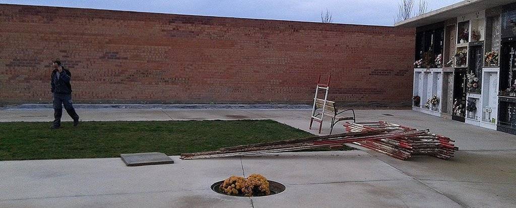 Obres d'ampliació del cementiri de Linyola