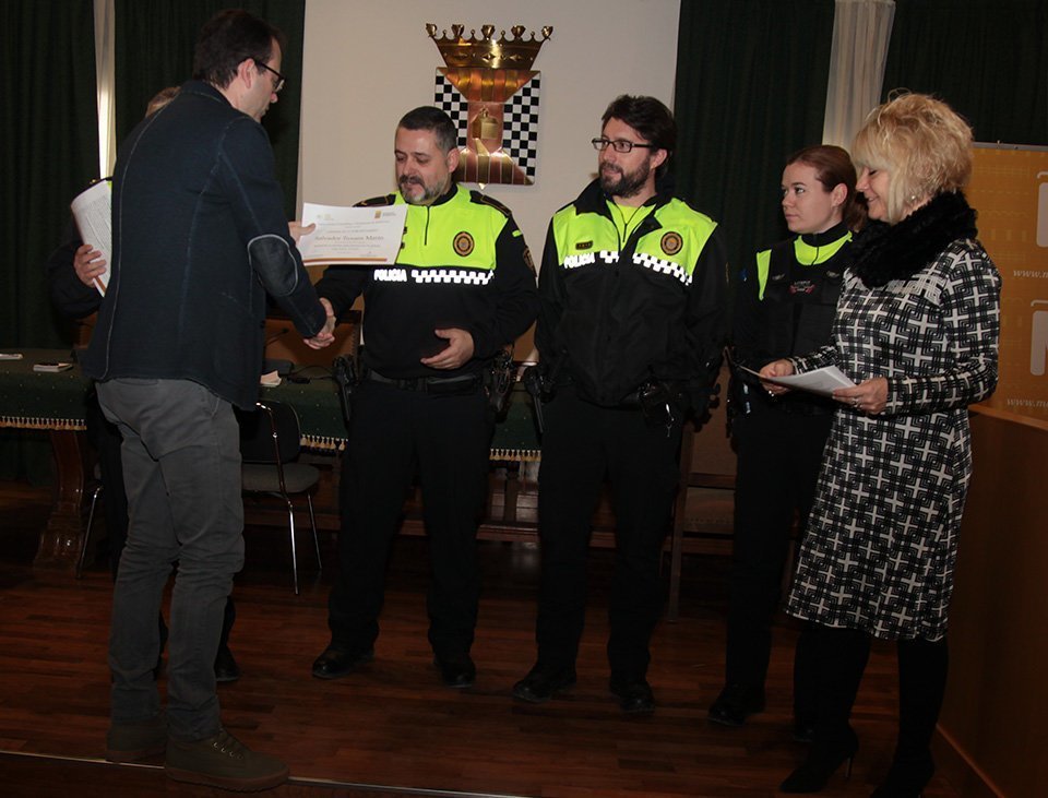 Marc Solsona lliura les acreditacions de la formació