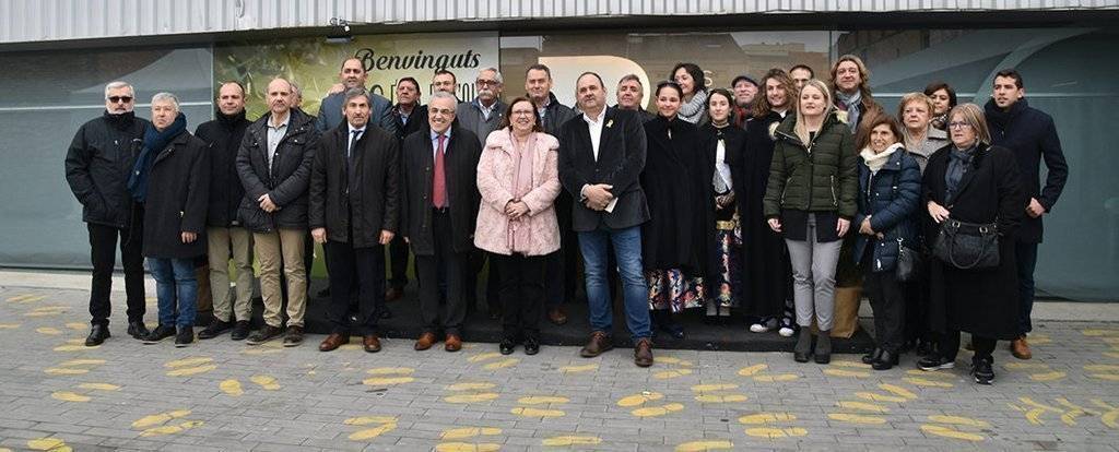 Autoritats en la inauguració de la 56a Fira de l'Oli