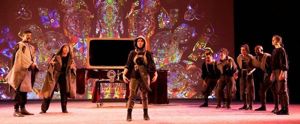 La unitat mínima de transmissió de l'herència cultural,