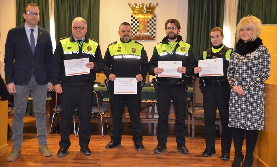 El nou sargent Salvador Tuxans al centre de la imatge