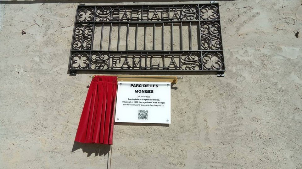 Placa commemorativa del Parc de les Monges