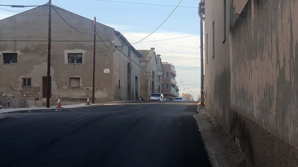 Imatge de la pavimentació de l'entrada a Bellvís des de Bell-Lloc 1
