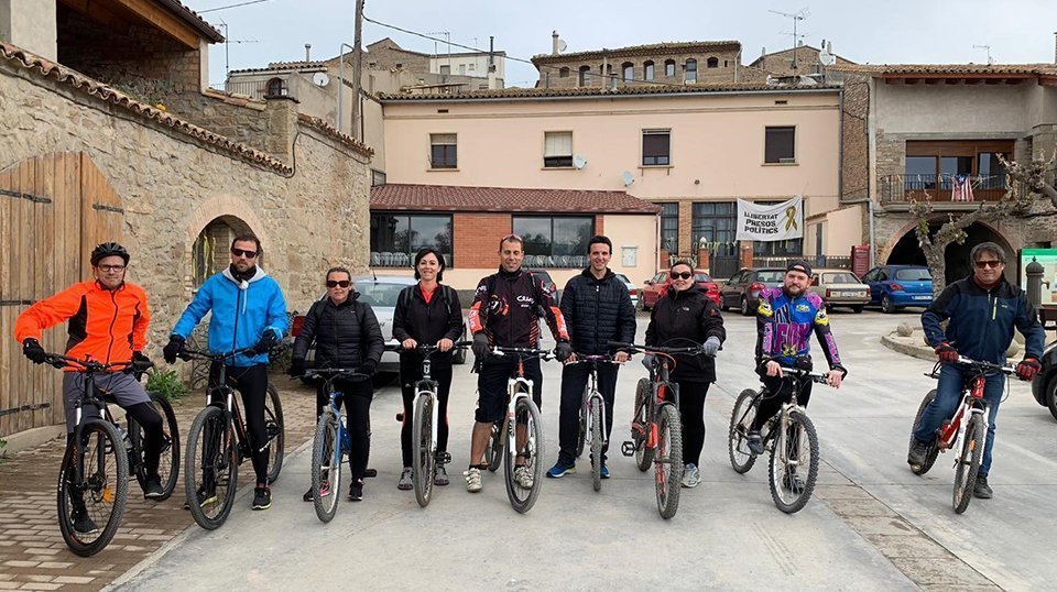 Ciclistes de la pedalada familiar de Sedó -  Guillermina Puig