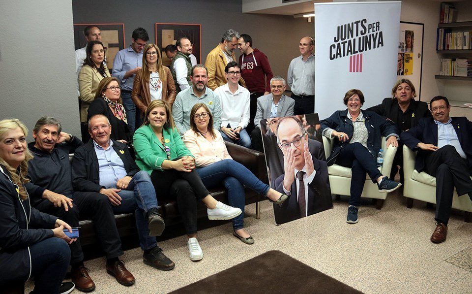 Seguiment de la nit electoral a la seu de JxCAT de Lleida, amb la número dos de la candidatura al Congrés, Concepció Cañadell