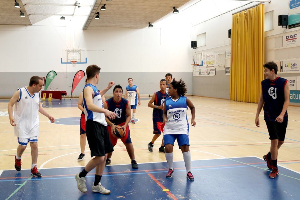 CB Mollerussa i l’ACUDAM impulsen el primer Torneig de bàsquet unificat