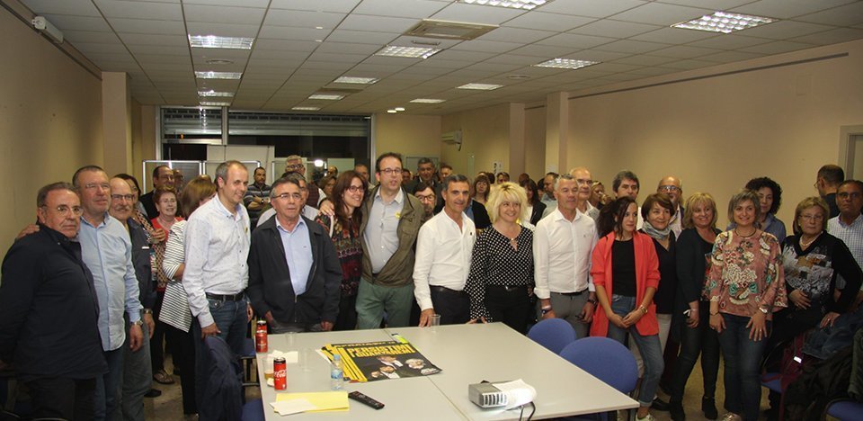 Marc Solsona amb l'equip de JxCat a Mollerussa