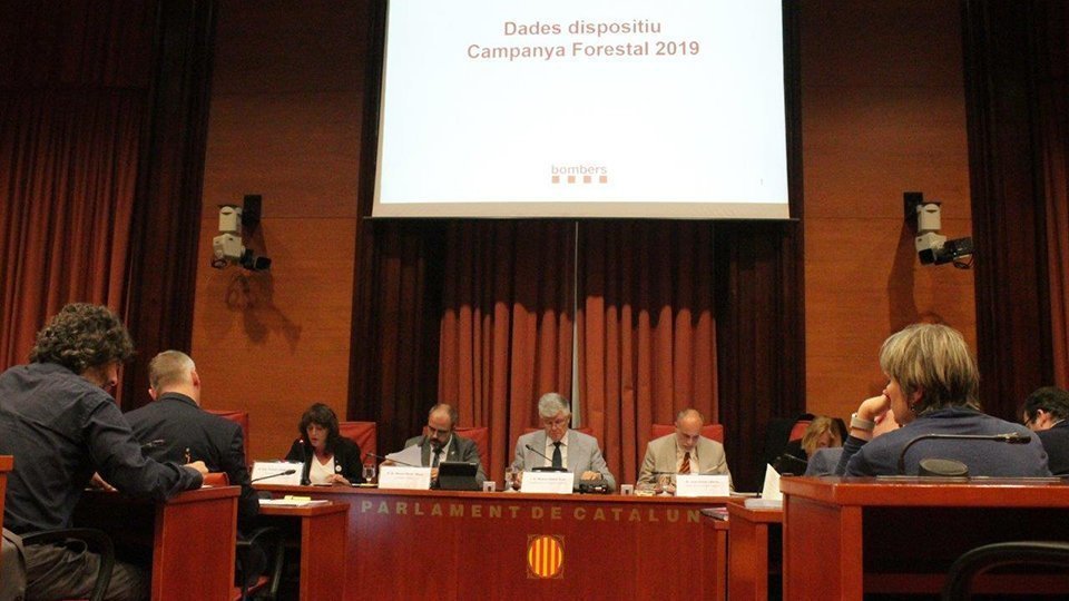 La consellera d'Agricultura Teresa Jordà, i el conseller d'Interior Miquel Buch, van comparèixer al Parlament