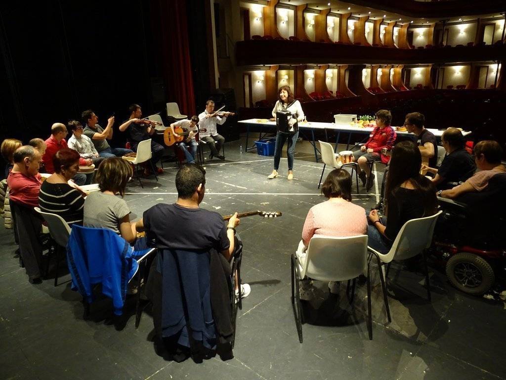 Els participants d''Un matí de concerts' de l'OJC al Teatre l'Amistat - OJC
