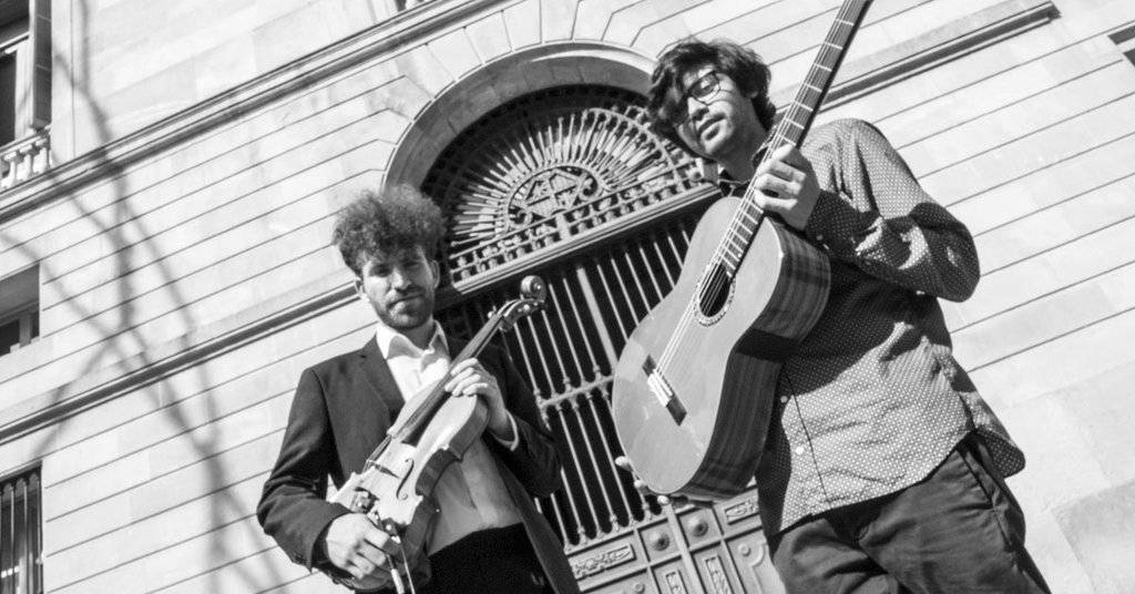 Carlos Brito, viola, Luis Guevara, guitarra classica