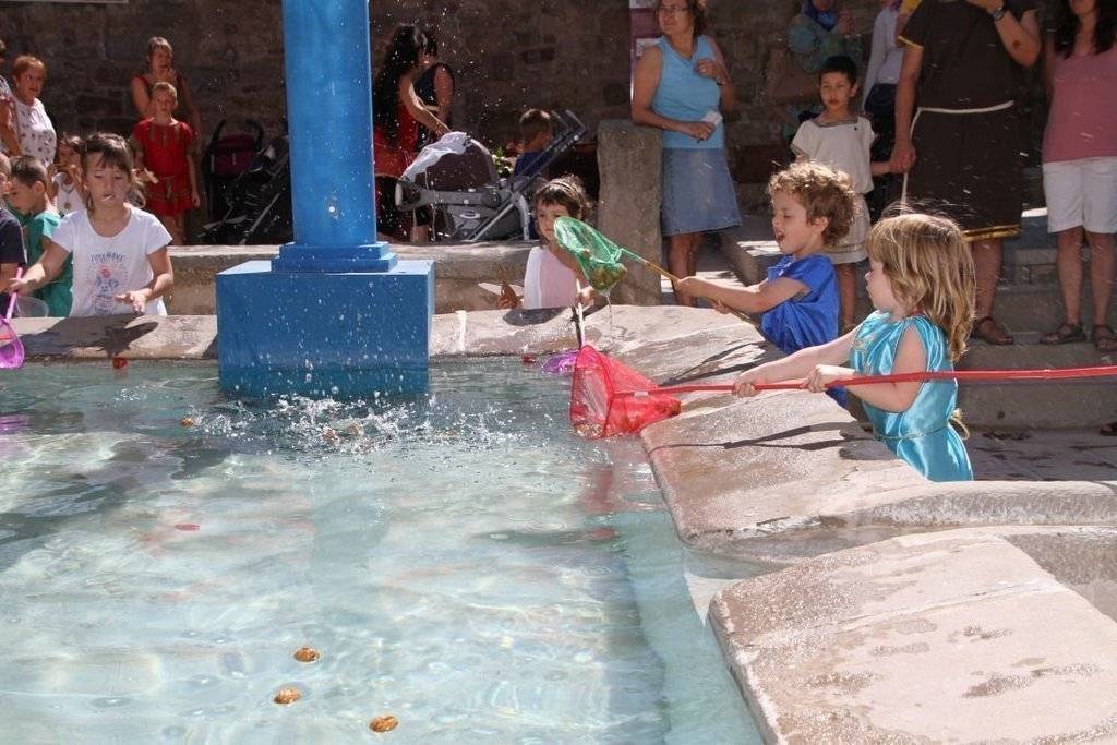 Jocs aquàtics a les Termes Romanes