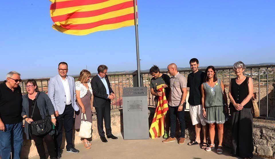 El municipi d'Arbeca va inaugurar el Mirador de l'1 d'Octubre 1