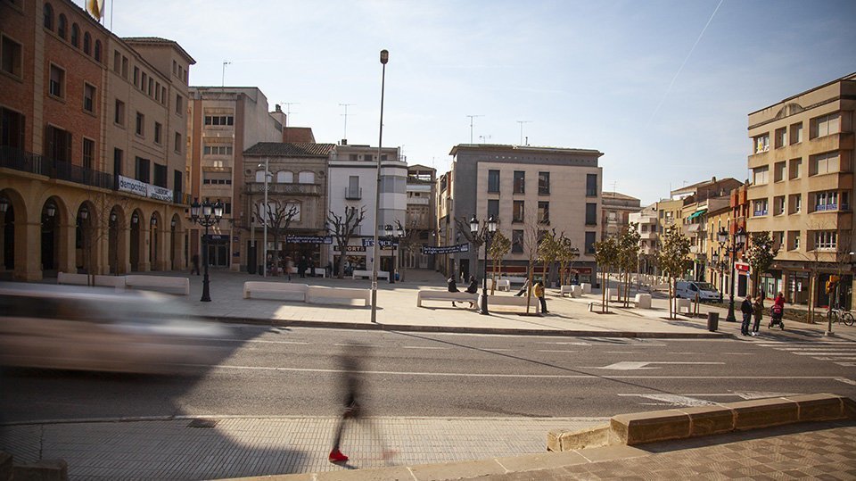 Plaça de l'Ajuntament amb el tram de Ferrer i Busquets i l'N-II