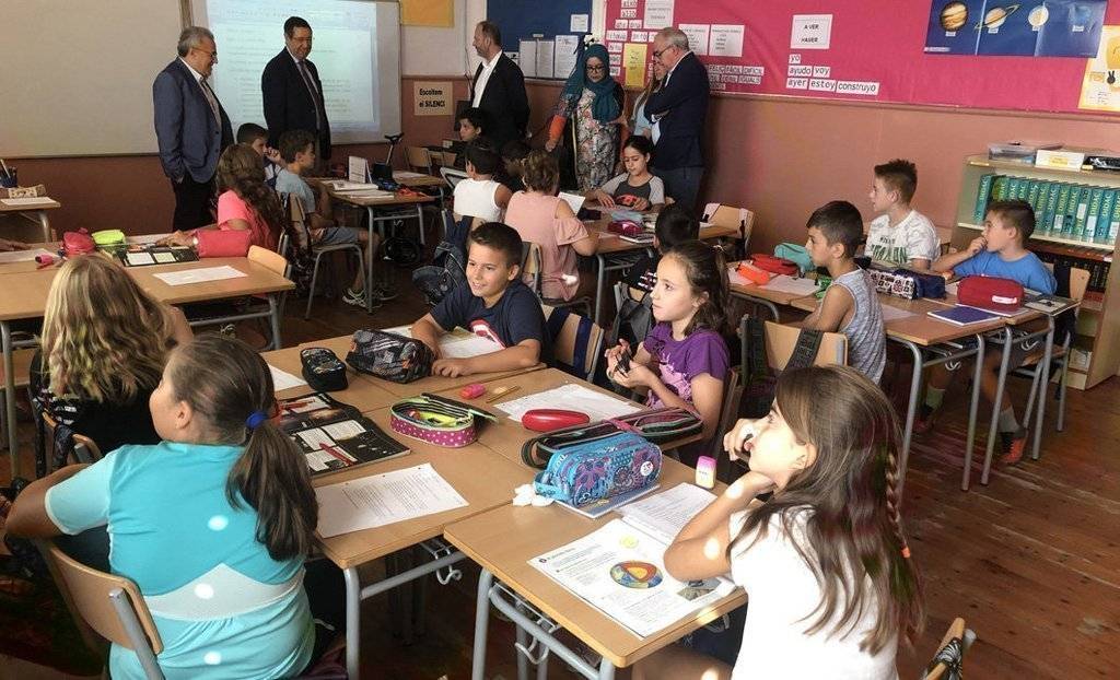 El conseller Bargalló visistant l'Escola Joan XXII de les Borges Blanques