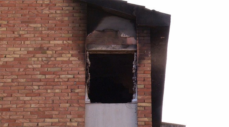 Habitatge dels blocs Jaume d'Urgell de Mollerussa que es va incendiar