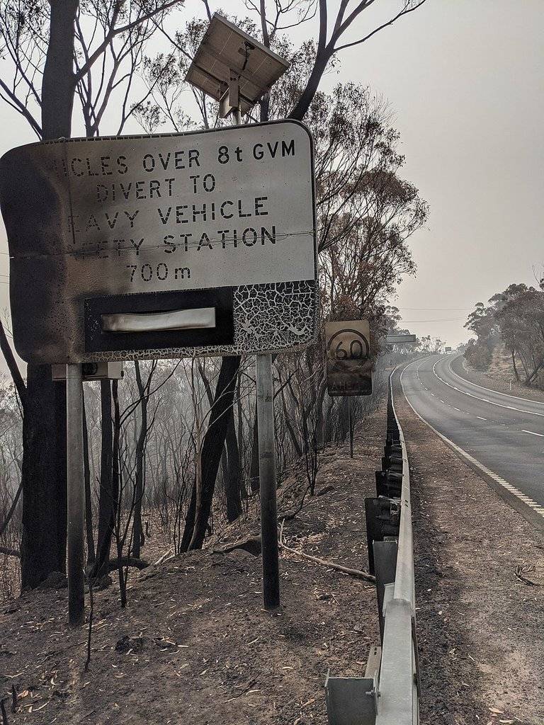 Road infrastructure damaged by the blue mountains bushfire - Classy Melissa