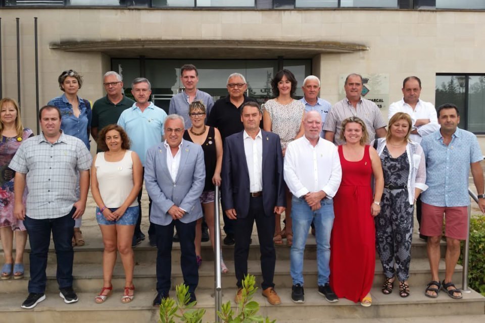 El president del Consell Comarcal de les Garrigues, Jaume Setó i la corporació comarcal