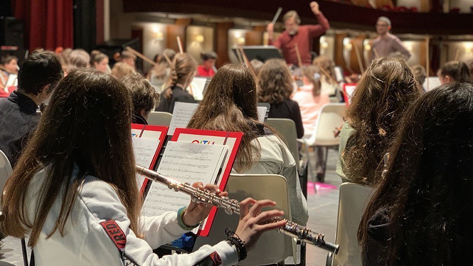 Orquestra infantil Julià Carbonell de les Terres de Lleida al Teatre L'Amistat de Mollerussa (1)