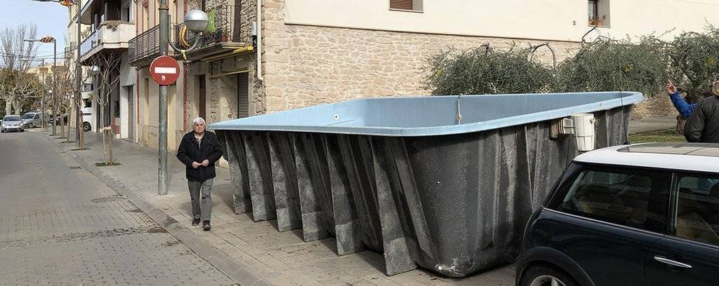 Piscina al carrer Indùstria de Les Borges Blanques
