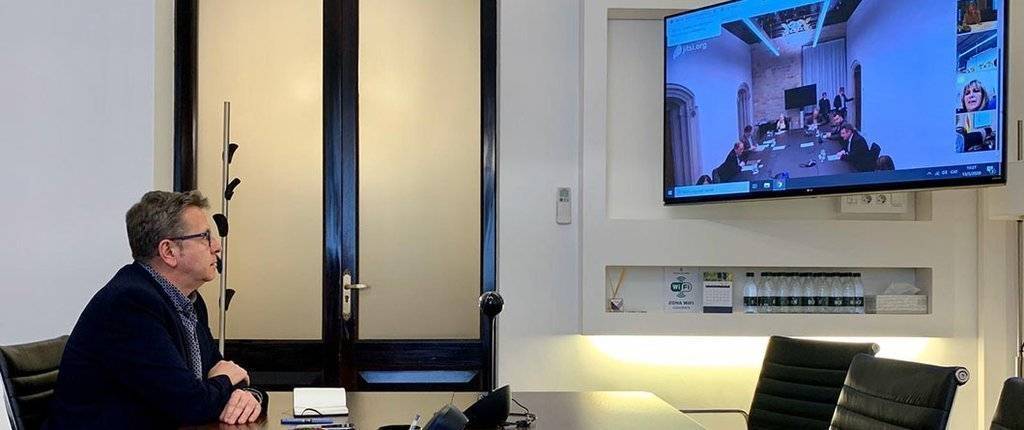 El president de la Diputació Joan Talarn en la reunió amb el president Quim Torra