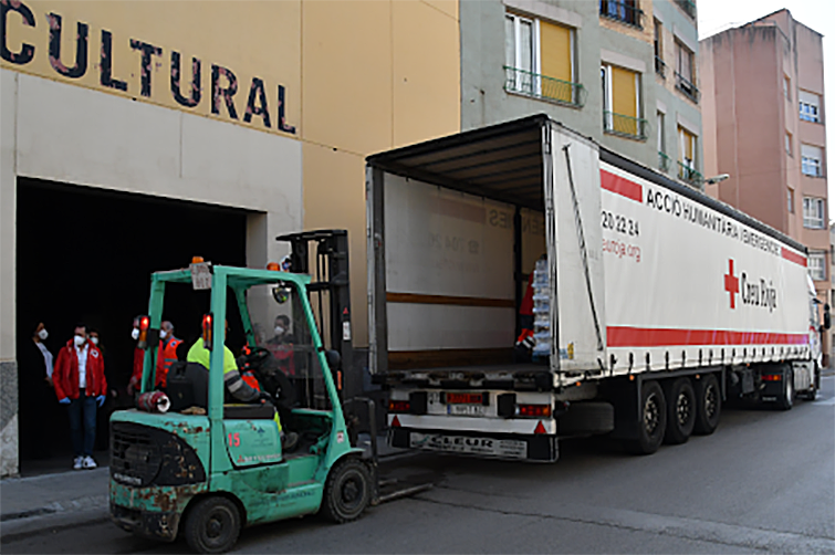 Treballs de distribució de Creu Roja