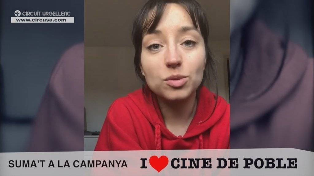 Un fotograma del vídeo en què l'actriu Andrea Trepat expressa el seu suport a la campanya 'I Love cine de poble' del Circuit Urgellenc. (Horitzontal)