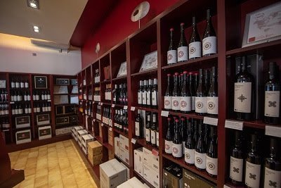 Establiments amb vins de les DO Catalanes