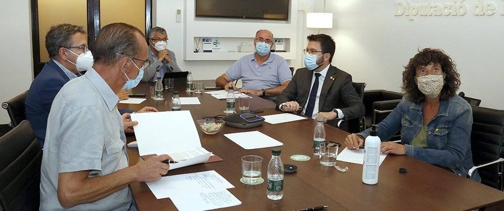 Reunió mantinguda a la Diputació de Lleida entre membres del Govern i representants del teixit empresarial del Segrià