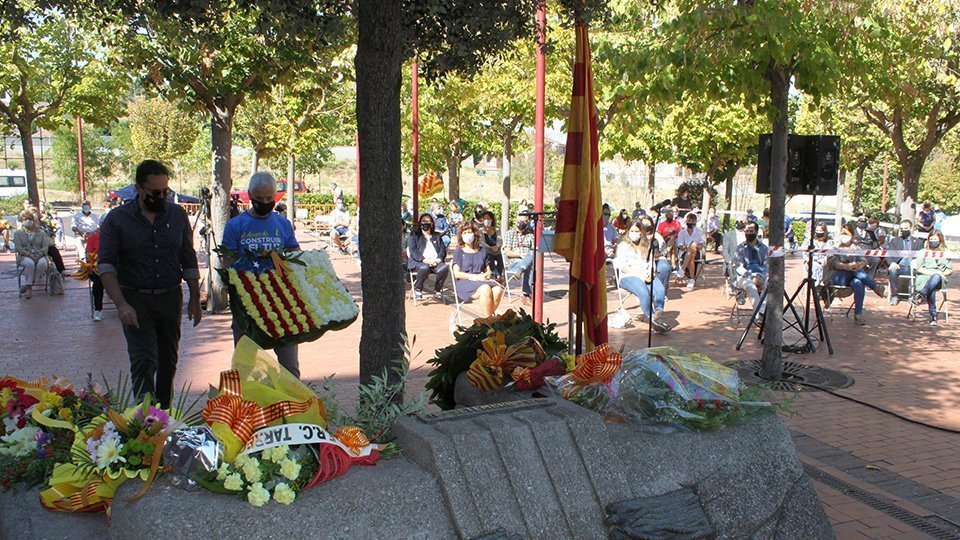 Ofrenes florals de les entitats a Tàrrega