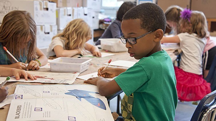 L'assignatura pendent del racisme a les aules @AMIC