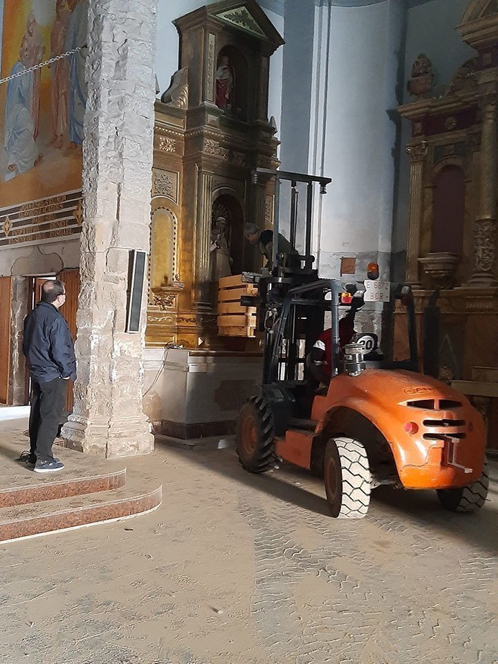 Inici restauració esglèsia del Palau d'Anglesola