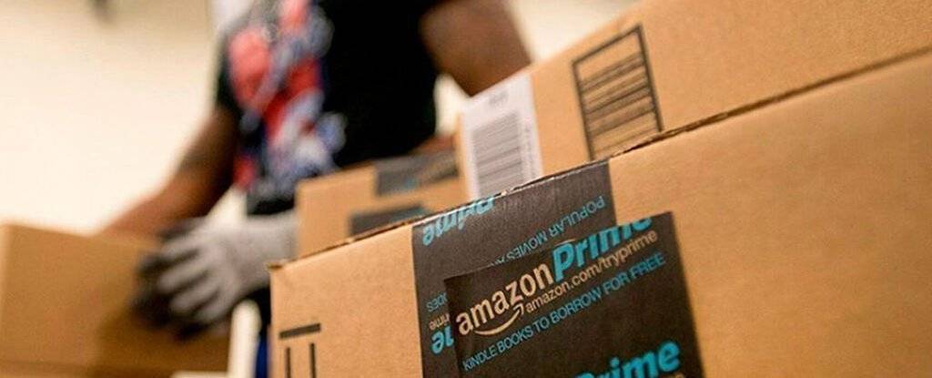 Campanya escolar de la companyia Amazon