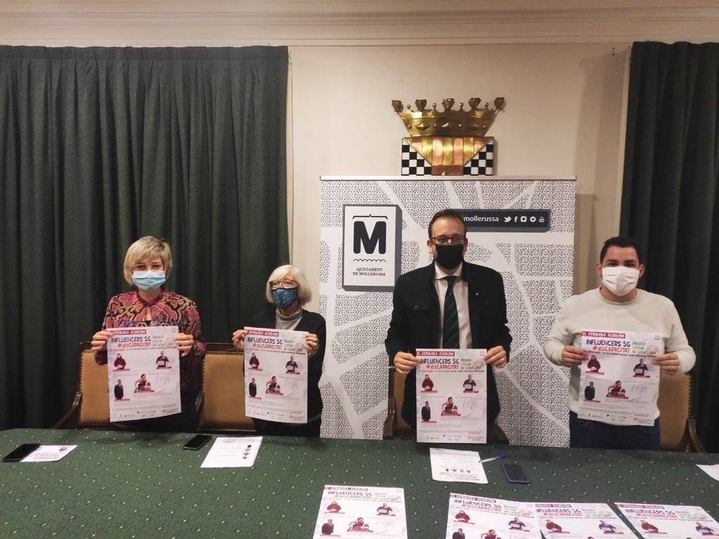 photo5859709975008490663