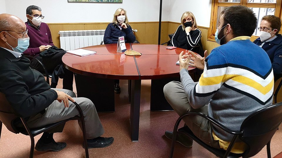 Reunió de la plataforma amb amb l'alcalde d'Artesa de Segre Mingo Sabanés