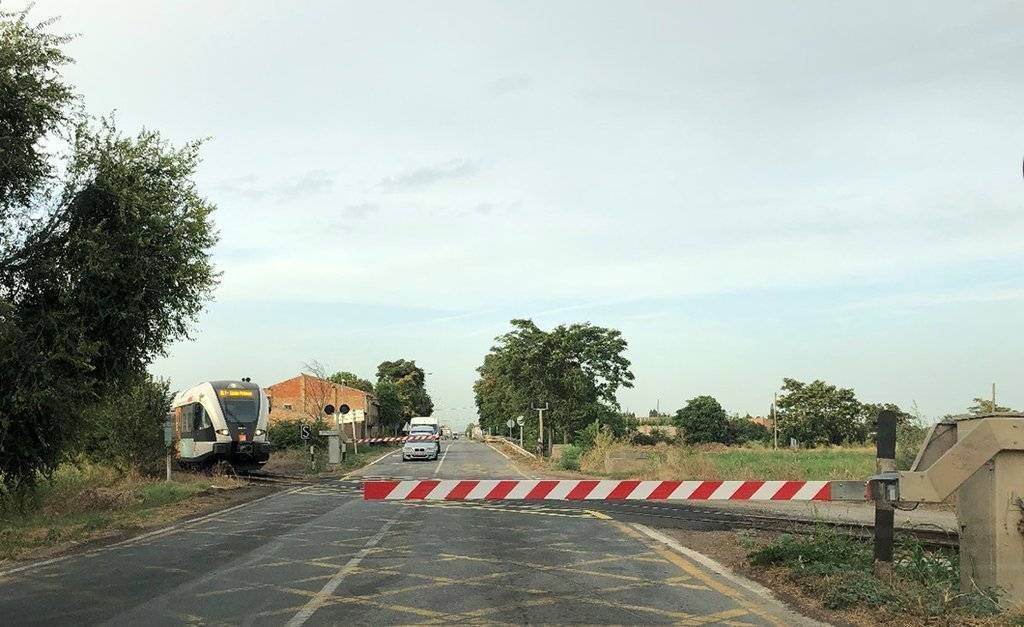 Pas a nivell en la carretera C-13 a Téremens @RàdioBalaguer