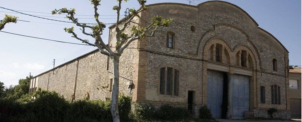 Edifici modernista del Sindicat Sant Guim de Freixenet Portada