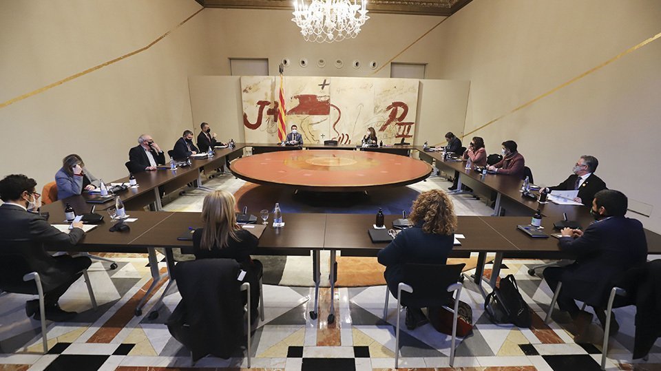 Pla general de la reunió extraordinària del Consell Executiu que ha de formalitzar el decret d'ajornament de les eleccions. 15 de gener del 2021. (Horitzontal)