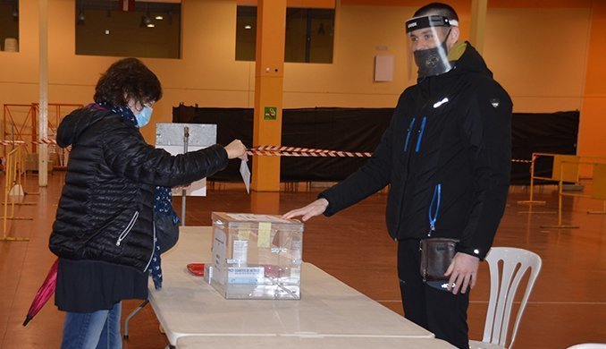 Simulacre de les mesures de seguretat al Pavelló Firal de Mollerussa @ajmollerussa