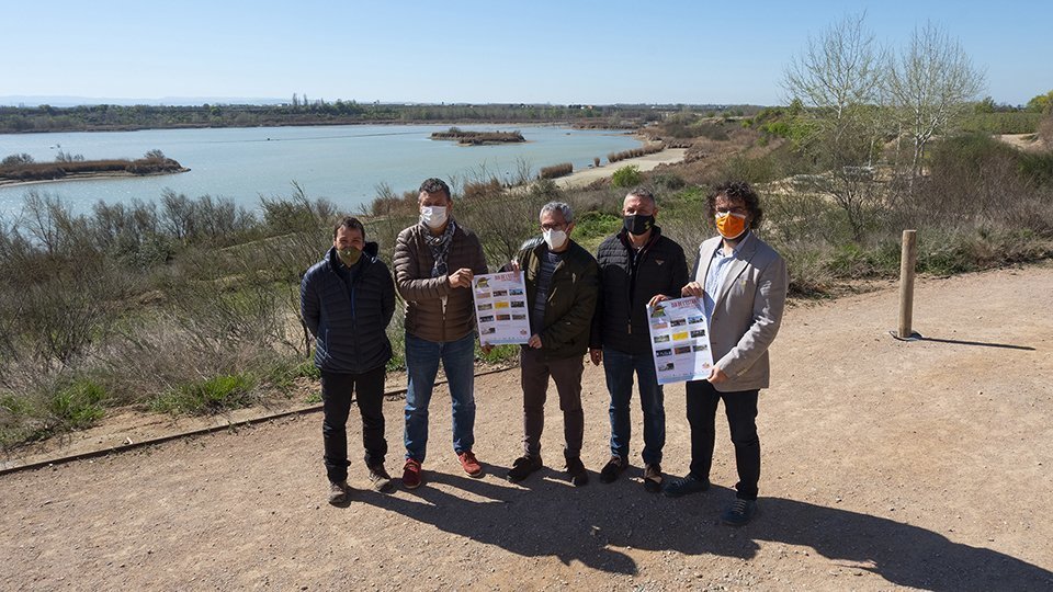 partir de les 2/4 d'onze, hi haurà jocs infantils a l'aire lliure al bosc de l'aparcament de Vila-sana amb Toc de Fusta i Els amics d'en Crusó. A les onze, a la zona de pícnic d'Ivars, es durà a terme un tast de vins de proximitat amb Xavi Ayala, del restaurant Lo Bistró