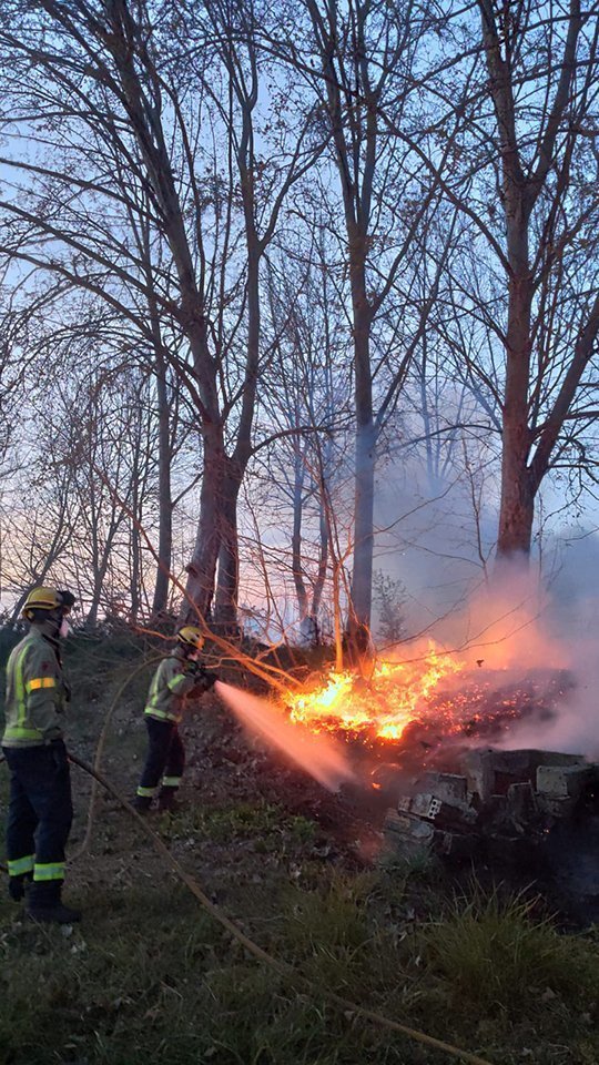 Palau d'Anglesola - Incendis banqueta del canal 2@territoriscat