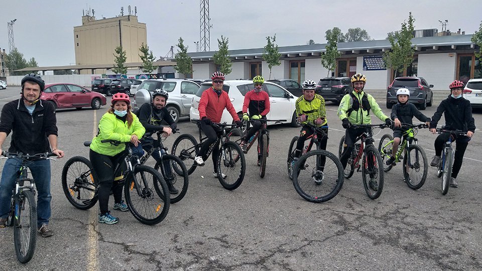 Sortida amb BTT per reclamar la compra de Cal Macia de Vallmanya