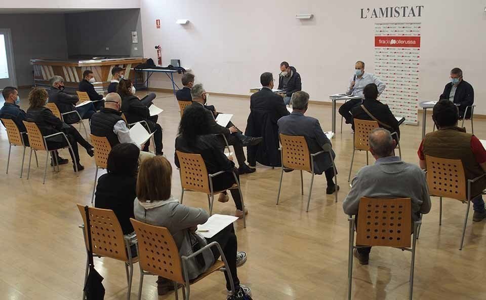 El director de Fira Mollerussa, Xavier Roure amb els expositors