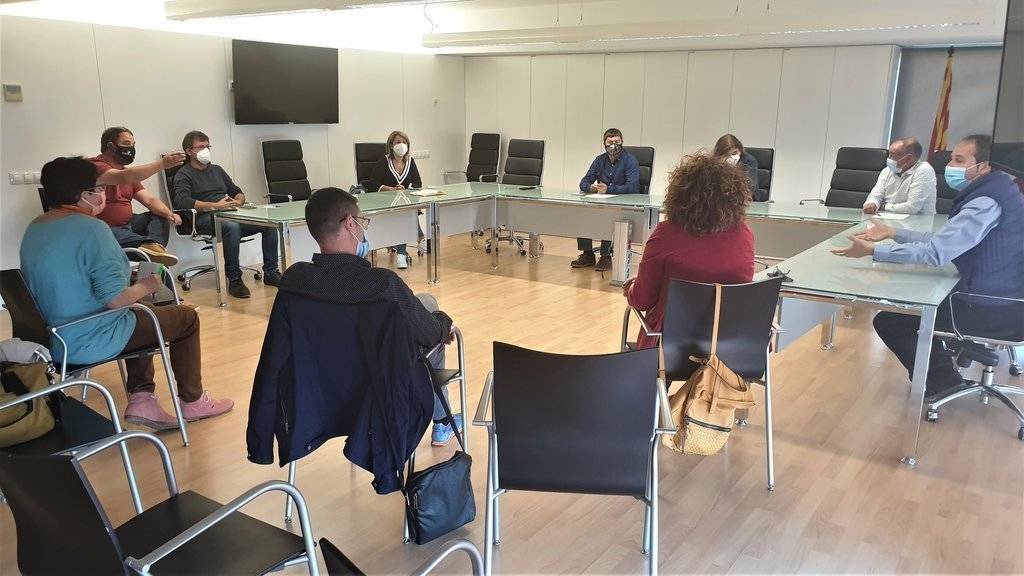 reunió a Alcarràs dels municipis agrícoles per reclamar mesures per la campanya agrària del 2021 - ajuntament d'alcarràs