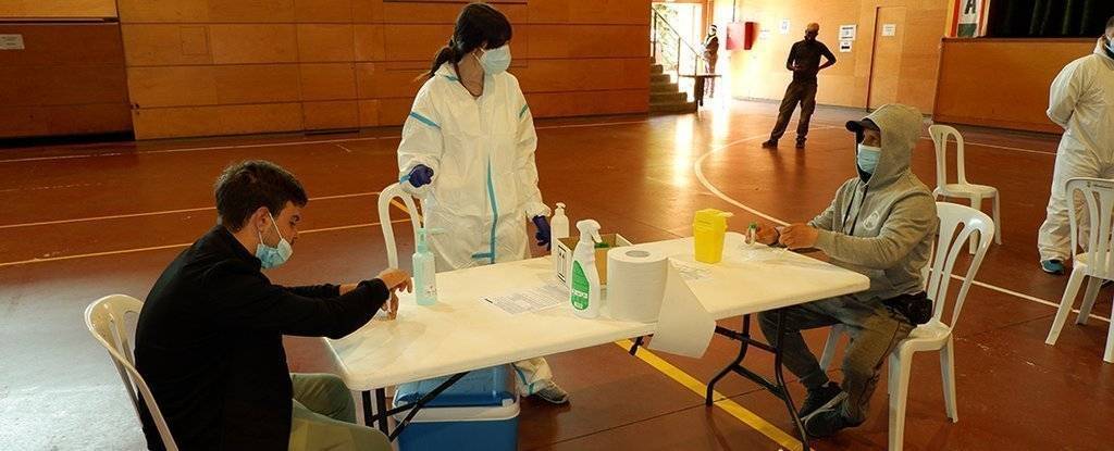 Cribratges als treballadors temporers a Aitona @Territoriscat