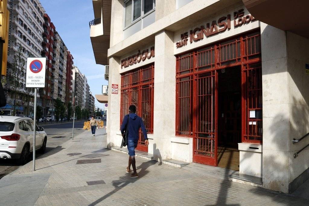 Laura CortésPla obert de l'exterior de la parròquia Sant Ignasi de Lleida, el 28 de maig de 2021. (Horitzontal)