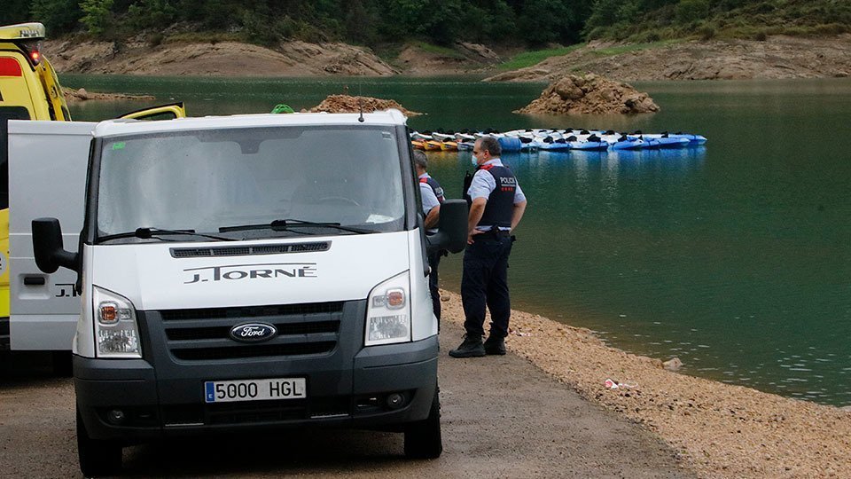 Els cossos de seguretat en la recerca a la Llosa del Cavall @GemmaAleman