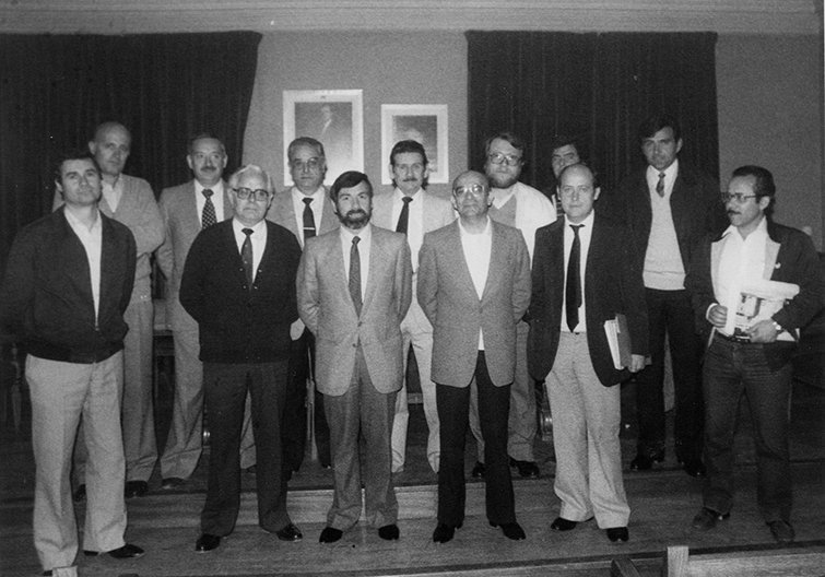 1069-Formació del nou ajuntament 83'